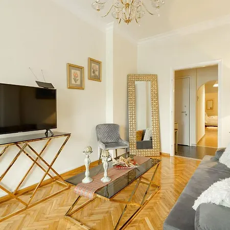 Endless View Center *